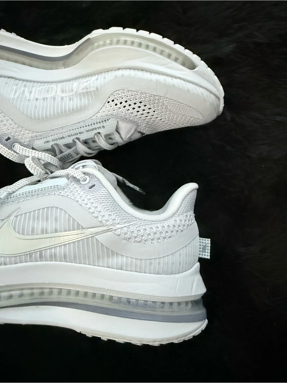 Nike women running